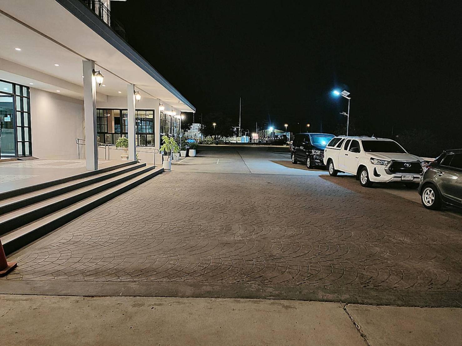 โคโค่ โฮเทล Koco Hotel Nakhon Ratchasima Luaran gambar